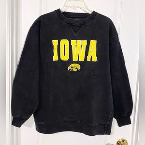 Vintage Iowa Hawkeyes Embroidered Appliqué Sweatshirt Black Yellow Men’s Medium